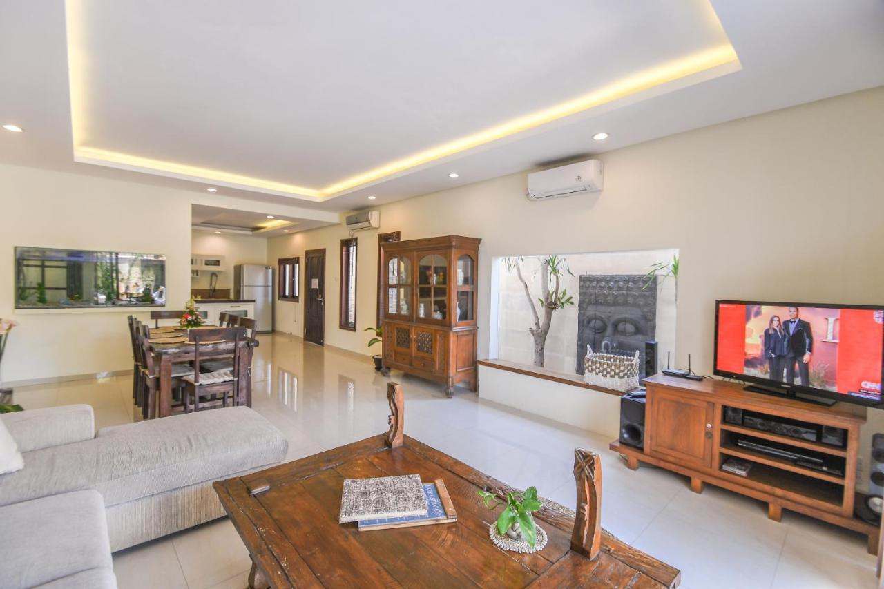 Amalia Swan Haven Villa Seminyak Εξωτερικό φωτογραφία